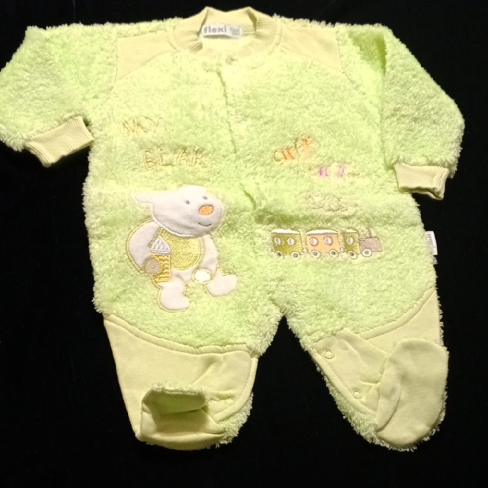New 🌟Flexi Soft Lime Green Baby Footie